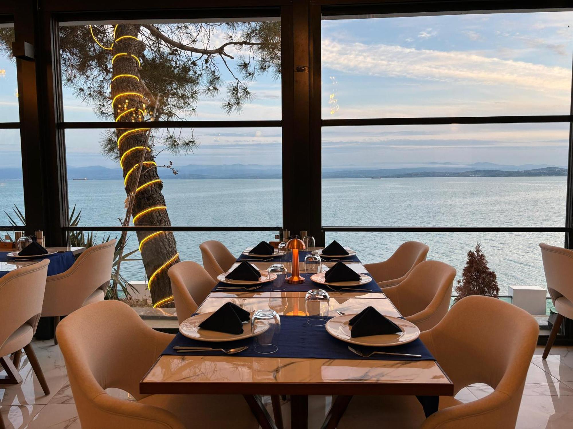 Vira Otel Suites Sinop Exteriör bild